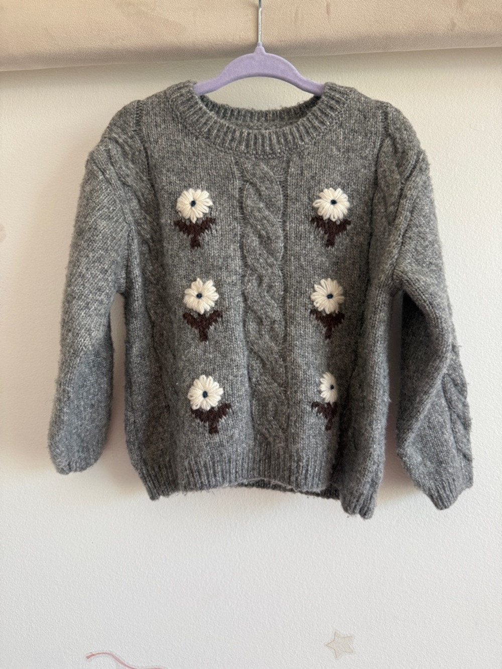 Zara Grey Cable-Knit Sweater with Cream Floral Embroidery